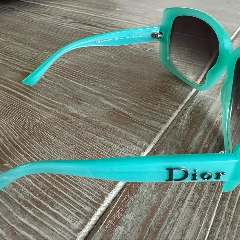 Dior Turquoise Vintage Sunglasses - Picture 3 of 4